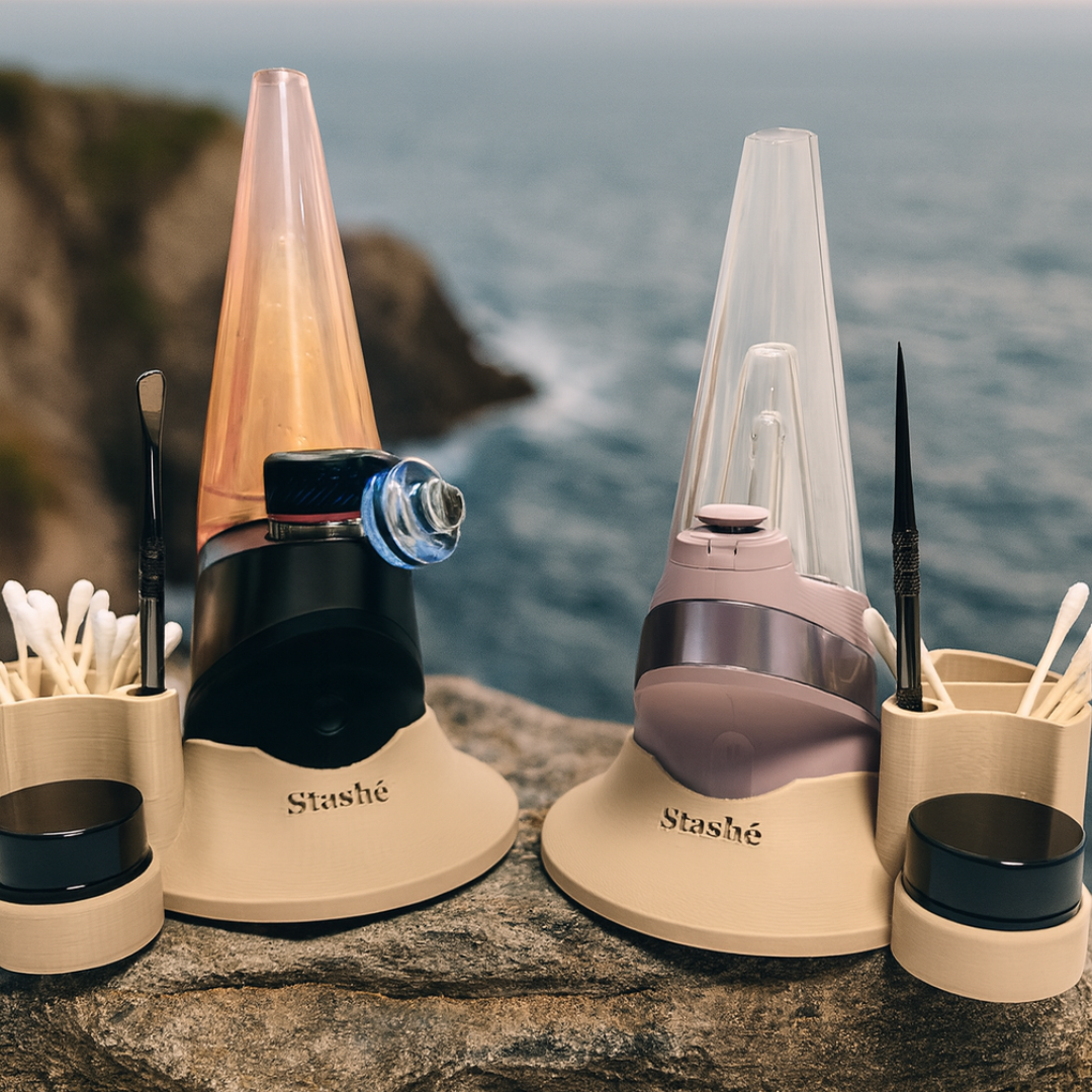 The Stashé — One-Hand Portable Base for Puffco Peak